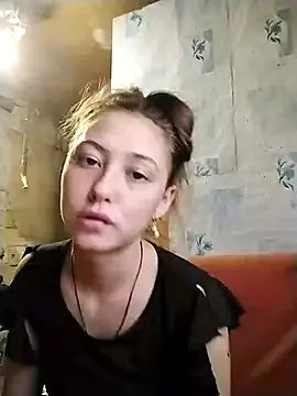 Jen-lov: διαδικτυακό σόου στην κάμερα