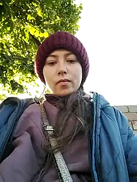 Show modela Jen-lov na web-kameri