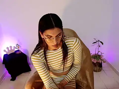Hannaa_montanaa – webcam-show