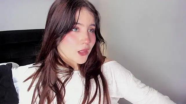 Ivy_Valet Show in webcam