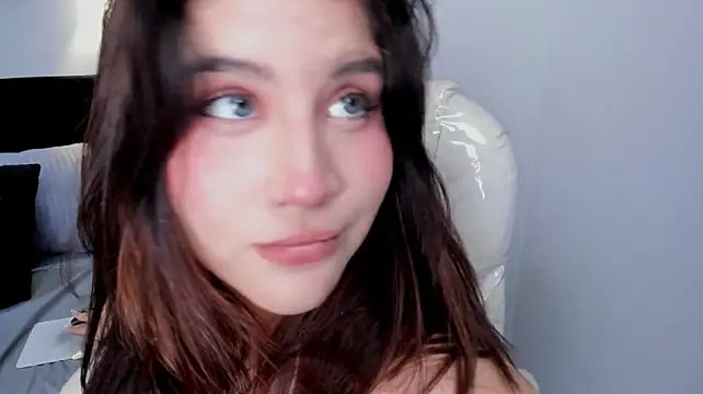 צ'אט XXX בשידור חי של Ivy_Valet