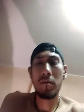 Show modela OzMartinNoir27 na web-kameri