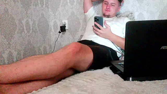 Show modela miki_lav1 na web-kameri