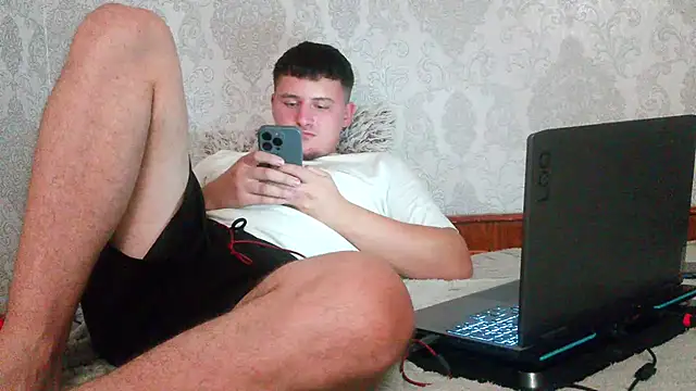 miki_lav1 – webcam-show