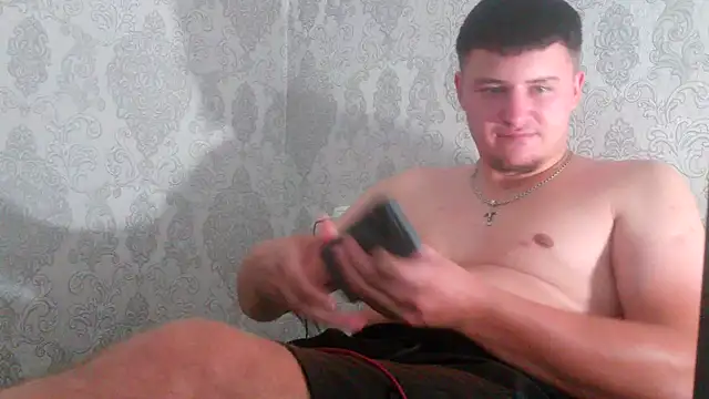 Show modela miki_lav1 na web-kameri