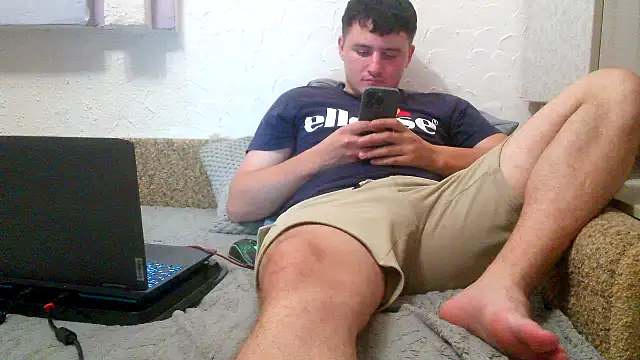 Show modela miki_lav1 na web-kameri