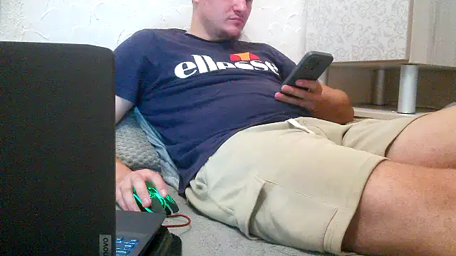 miki_lav1 webkamerás műsora