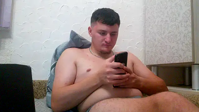 Pokazy przed kamerką – miki_lav1