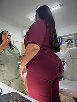 Mia_roussee_'s Live XXX Chat