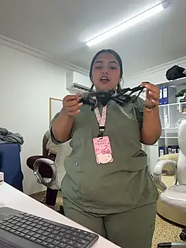 Mia_roussee_n Webbikameraesitys