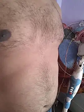 Show modela daddy_bro2 na web-kameri