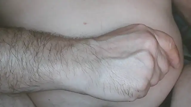 BronzeLeaf247 Show in webcam