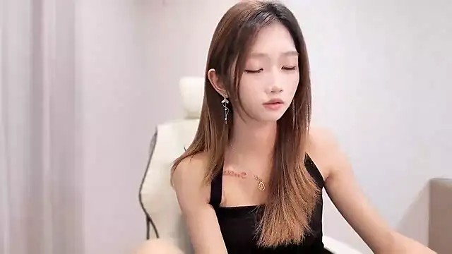 lili-0602 即時 XXX 聊天