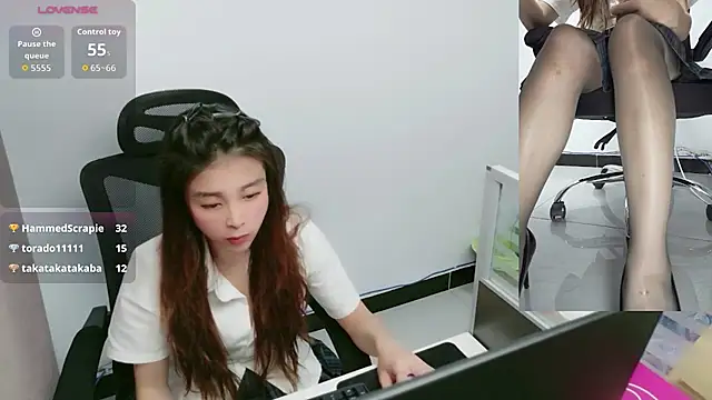 shixiaoxiaone's Live Chat Room