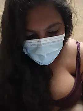 NEHA_BOMBのライブXXXチャット