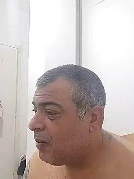 Show modela losbonbones na web-kameri