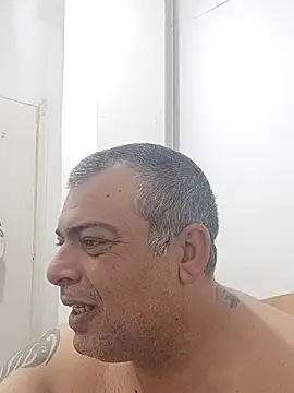 Show modela losbonbones na web-kameri
