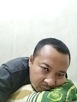 Riu696 Pertunjukan Webcam