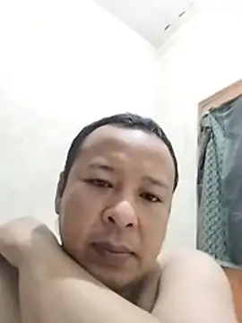 Riu696 webkamerás műsora