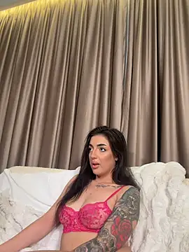 Sarah_Hopkins' Live XXX Chat