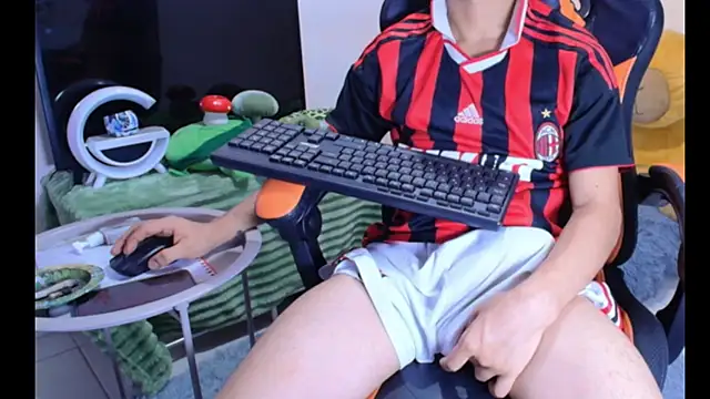 Apolo_fox22 Webcamshow