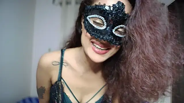 צ'אט XXX בשידור חי של ScarletSeductive