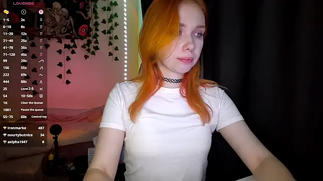 RedAriana 现场XXX聊天