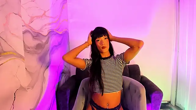 SelenaRogerss Webcam Show