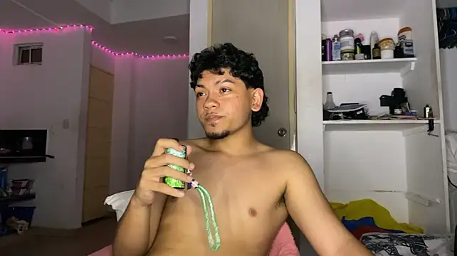 Show modela Milix_htx na web-kameri
