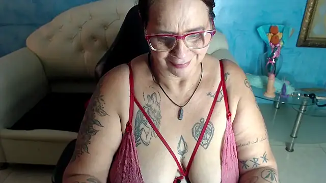 LauraRiley1's Webcam Show