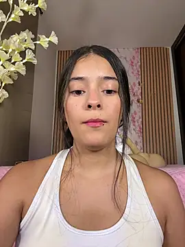 Isaaaaqueen webcam show