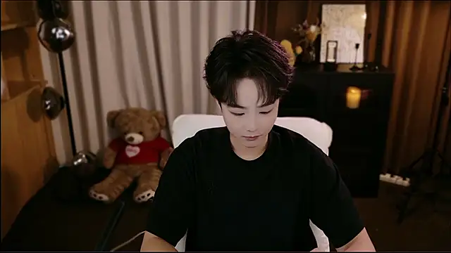 CaiYizhixun Pertunjukan Webcam