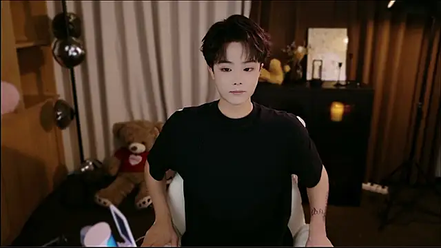CaiYizhixun Show Webcam