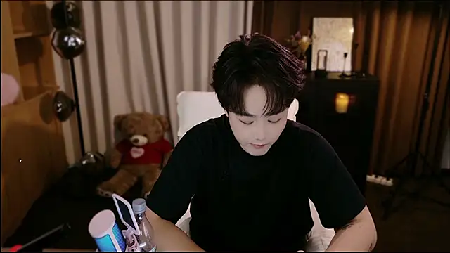 CaiYizhixun – webcam-show
