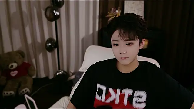 CaiYizhixun Pertunjukan Webcam