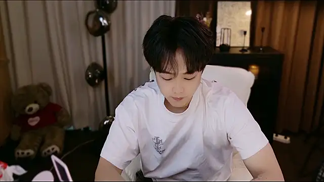 CaiYizhixun Pertunjukan Webcam