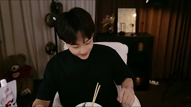 CaiYizhixun 网络视讯表演