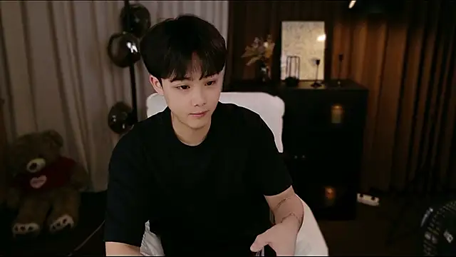 CaiYizhixun Pertunjukan Webcam
