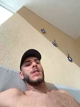 suissegigolo1: διαδικτυακό σόου στην κάμερα