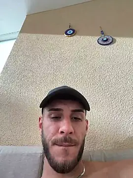 Show modela suissegigolo1 na web-kameri
