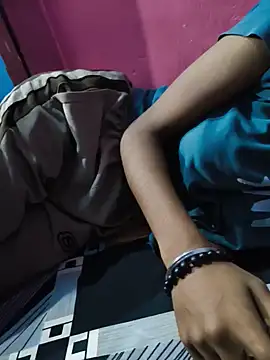 Pertunjukan Kamera Web arya_n5