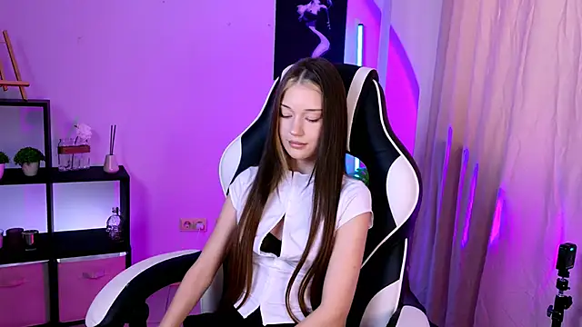 KiraKittyy_ Adlı Modelin Web Kamerası Şovu