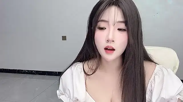 Lucy_8858 Webcam-Show
