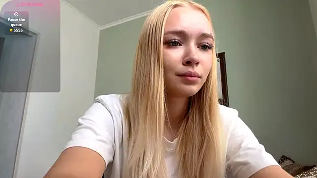 Show modela LovelyLisy na web-kameri