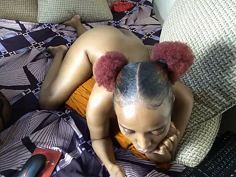 Czat XXX na żywo – Brendah_star