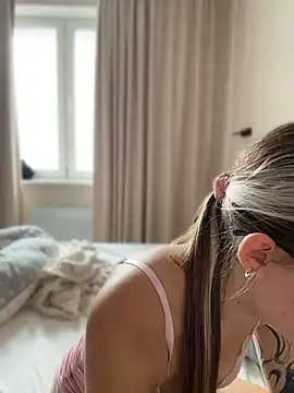 Miss_Unattainable Webcam-Show