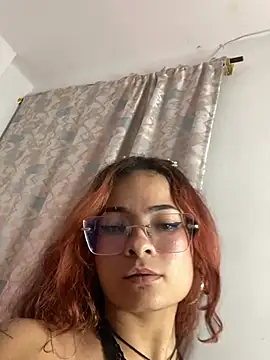 Chatroom XXX en direct de NikyFrequency