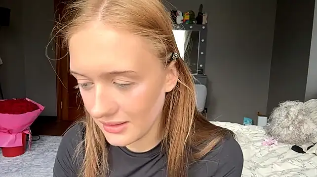 LinaPawss webcam show