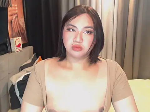AsianHotPrecious' Webcam Show
