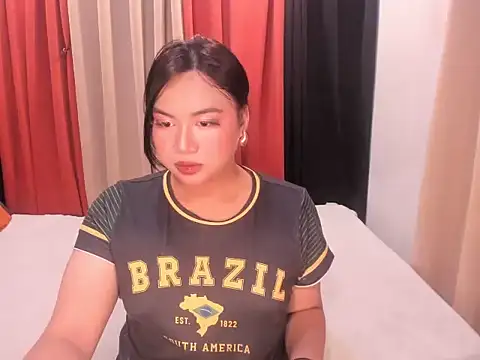 AsianHotPrecious Show in webcam
